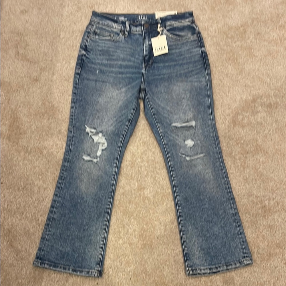 NWT a.n.a. High rise cropped flare Distressed Jeans, size 6